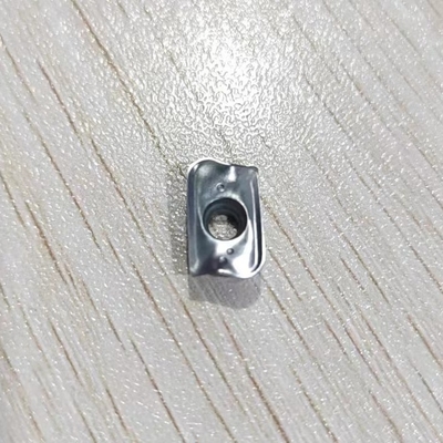 Хорошая цена. K40 R390-11T320E-PM Стрелообрабатывающее лезвие судна с карбидом с ЧПУ Вставка высокого сопротивления для внешнего инструмента поворота онлайн